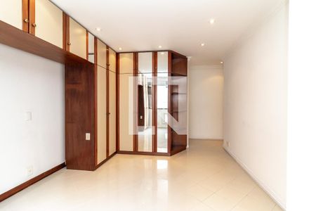 Apartamento à venda com 160m², 3 quartos e 3 vagasQuarto 1