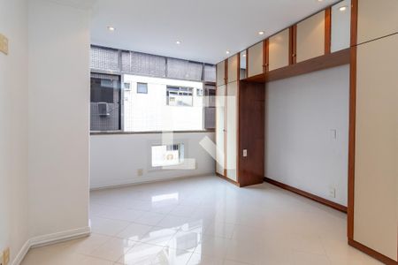Apartamento à venda com 160m², 3 quartos e 3 vagasQuarto 1