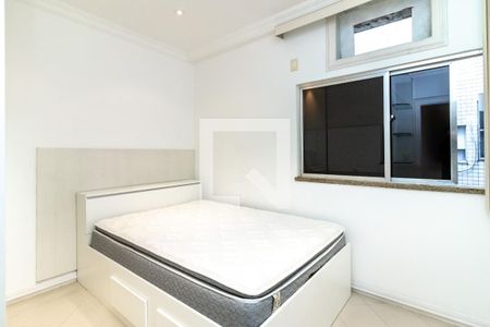 Apartamento à venda com 160m², 3 quartos e 3 vagasQuarto 2