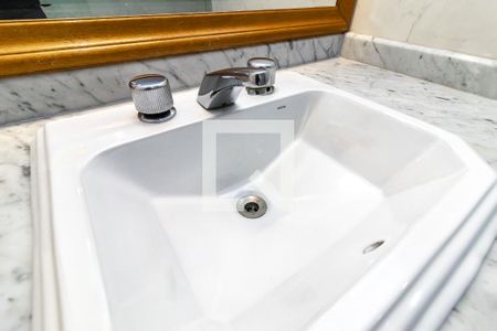 Apartamento à venda com 160m², 3 quartos e 3 vagasBanheiro da Suite