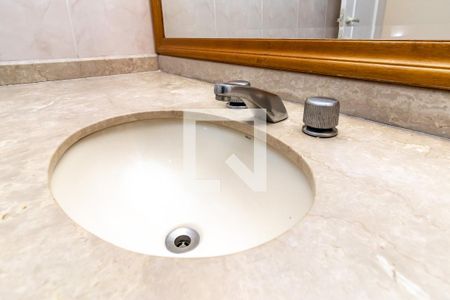 Apartamento à venda com 160m², 3 quartos e 3 vagasBanheiro Social