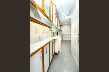 Apartamento à venda com 160m², 3 quartos e 3 vagasCozinha