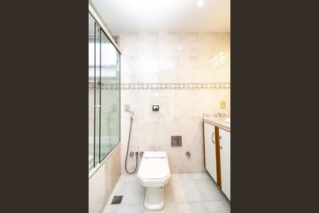 Apartamento à venda com 160m², 3 quartos e 3 vagasBanheiro da Suite