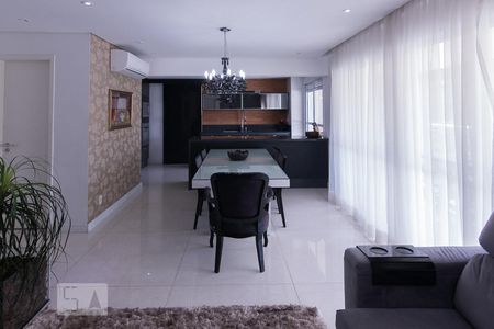 Apartamento à venda com 112m², 3 quartos e 2 vagasSala