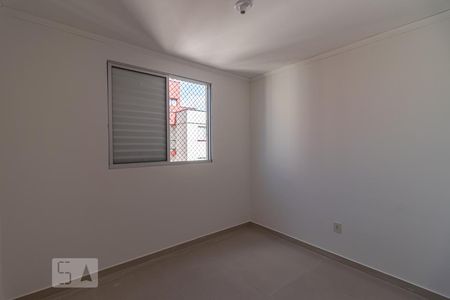 Quarto 1 de apartamento para alugar com 2 quartos, 48m² em Vila Carmosina, São Paulo