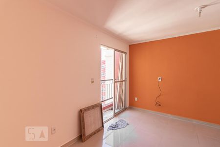 Sala de apartamento para alugar com 2 quartos, 48m² em Vila Carmosina, São Paulo
