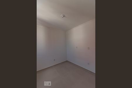 Quarto 1 de apartamento para alugar com 2 quartos, 48m² em Vila Carmosina, São Paulo