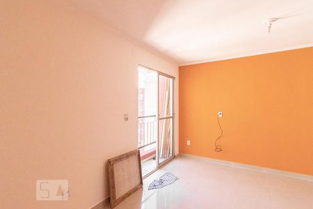 Sala de apartamento para alugar com 2 quartos, 48m² em Vila Carmosina, São Paulo