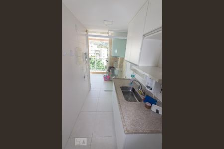Apartamento para alugar com 70m², 2 quartos e 1 vaga Apartamento para alugar com 70m², 2 quartos e 1 vagaCozinha - Armários
