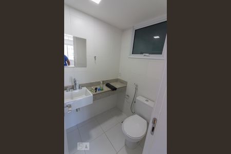 Banheiro suíte de apartamento para alugar com 2 quartos, 70m² em Freguesia (jacarepaguá), Rio de Janeiro