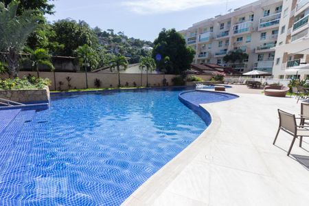 Apartamento para alugar com 70m², 2 quartos e 1 vaga Apartamento para alugar com 70m², 2 quartos e 1 vagaÁrea comum - Piscina