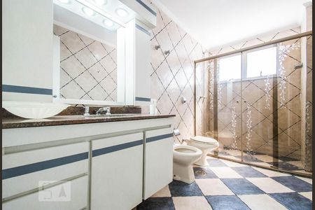 Apartamento à venda com 320m², 3 quartos e 3 vagasBanheiro da Suíte