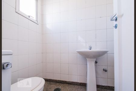 Apartamento à venda com 320m², 3 quartos e 3 vagasBanheiro 5