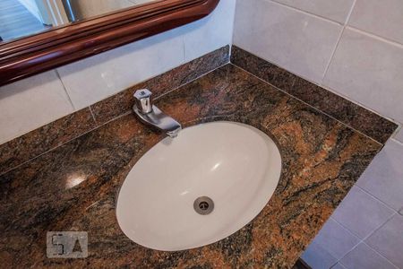 Apartamento à venda com 320m², 3 quartos e 3 vagasBanheiro 3