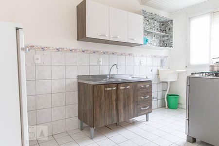 Cozinha de apartamento à venda com 1 quarto, 38m² em Humaitá, Porto Alegre