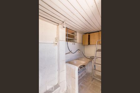 Casa à venda com 180m², 4 quartos e 3 vagasQuarto de Serviço