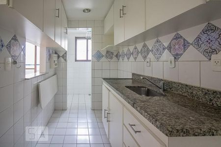 Apartamento à venda com 80m², 3 quartos e 2 vagasCozinha