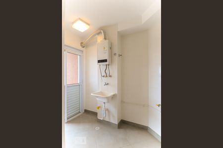 Área de serviço de apartamento para alugar com 2 quartos, 60m² em Vila Prudente, São Paulo