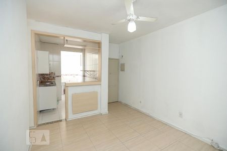Apartamento para alugar com 2 quartos, 55m² em Del Castilho, Rio de Janeiro