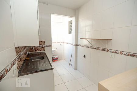 Cozinha de apartamento para alugar com 2 quartos, 55m² em Del Castilho, Rio de Janeiro