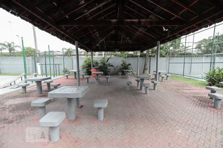 Play de apartamento para alugar com 2 quartos, 55m² em Del Castilho, Rio de Janeiro