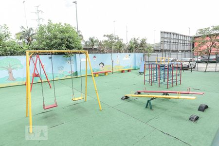 Play de apartamento para alugar com 2 quartos, 55m² em Del Castilho, Rio de Janeiro