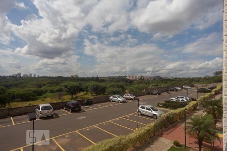 Vista da varanda de apartamento para alugar com 2 quartos, 55m² em Parque Jambeiro, Campinas