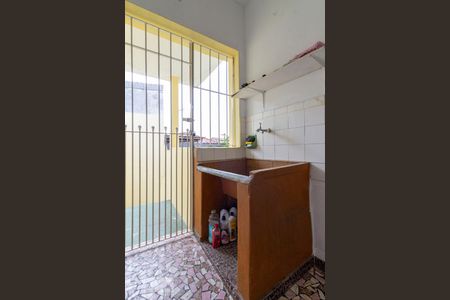 Casa à venda com 100m², 2 quartos e 2 vagasÁrea de Serviço