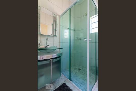 Casa à venda com 100m², 2 quartos e 2 vagasBanheiro