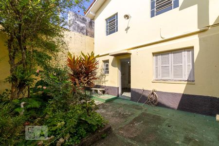 Casa à venda com 100m², 2 quartos e 2 vagasQuintal