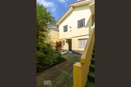 Casa à venda com 100m², 2 quartos e 2 vagasQuintal