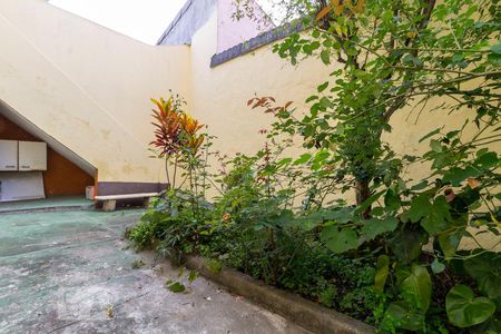 Casa à venda com 100m², 2 quartos e 2 vagasQuintal