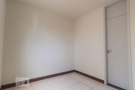 Dormitório 1 de apartamento à venda com 3 quartos, 67m² em Humaitá, Porto Alegre