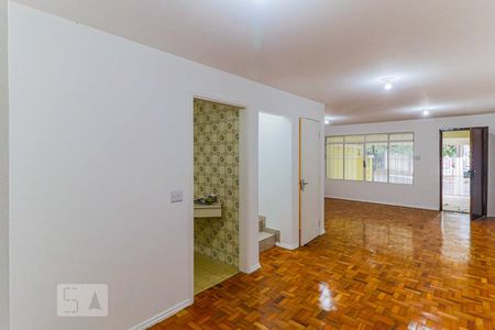 Sala de casa à venda com 3 quartos, 240m² em Campininha, São Paulo