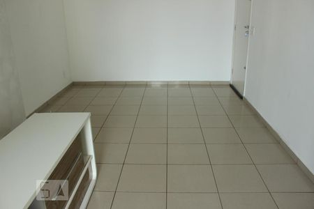 Sala de apartamento à venda com 2 quartos, 70m² em Vila Gumercindo, São Paulo