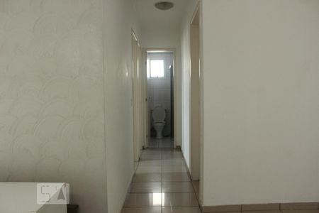Corredor de apartamento à venda com 2 quartos, 70m² em Vila Gumercindo, São Paulo