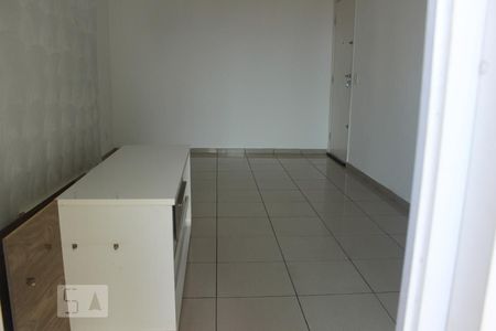 Sala de apartamento para alugar com 2 quartos, 70m² em Vila Gumercindo, São Paulo