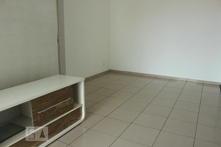 Sala de apartamento à venda com 2 quartos, 70m² em Vila Gumercindo, São Paulo