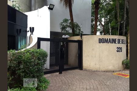 Apartamento à venda com 330m², 3 quartos e 3 vagas Apartamento à venda com 330m², 3 quartos e 3 vagasFachada