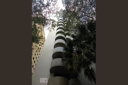 Apartamento à venda com 330m², 3 quartos e 3 vagas Apartamento à venda com 330m², 3 quartos e 3 vagasFachada