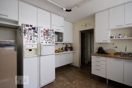 Apartamento à venda com 330m², 3 quartos e 3 vagasCozinha