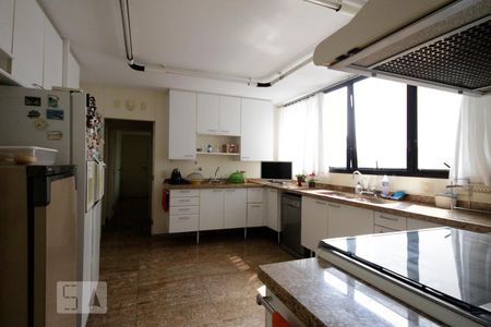 Apartamento à venda com 330m², 3 quartos e 3 vagasCozinha