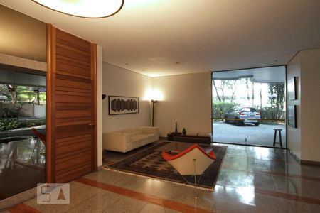 Apartamento à venda com 330m², 3 quartos e 3 vagasHall Social