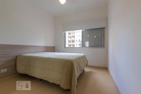 Quarto da suíte de apartamento à venda com 1 quarto, 54m² em Cambuí, Campinas