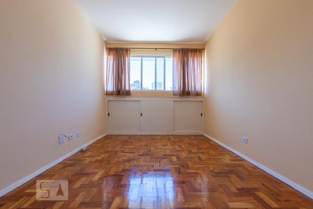 Sala de apartamento para alugar com 1 quarto, 70m² em Centro, Campinas