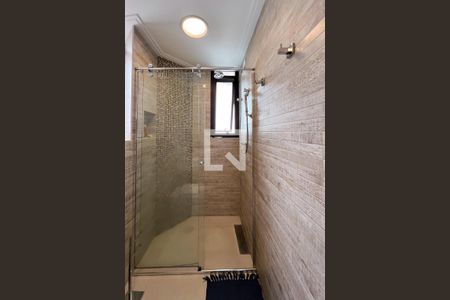 Apartamento à venda com 250m², 3 quartos e 3 vagas Apartamento à venda com 250m², 3 quartos e 3 vagasBanheiro da Suíte 2