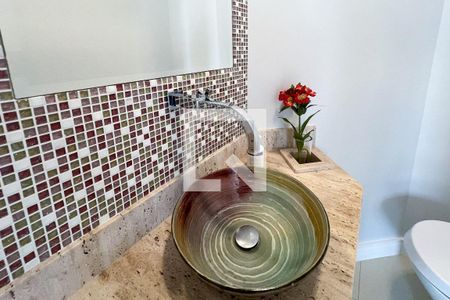 Apartamento à venda com 250m², 3 quartos e 3 vagas Apartamento à venda com 250m², 3 quartos e 3 vagasBanheiro