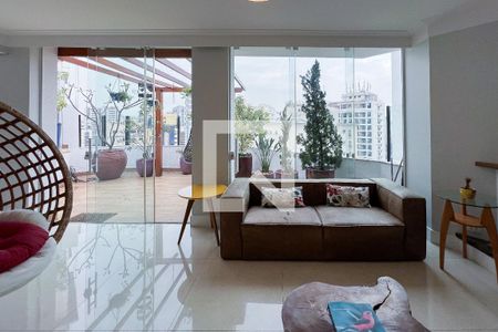 Apartamento à venda com 250m², 3 quartos e 3 vagas Apartamento à venda com 250m², 3 quartos e 3 vagasCobertura