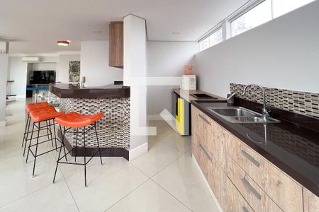 Apartamento à venda com 250m², 3 quartos e 3 vagas Apartamento à venda com 250m², 3 quartos e 3 vagasCobertura