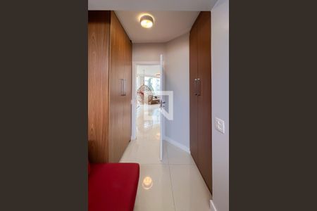 Apartamento à venda com 250m², 3 quartos e 3 vagas Apartamento à venda com 250m², 3 quartos e 3 vagasQuarto